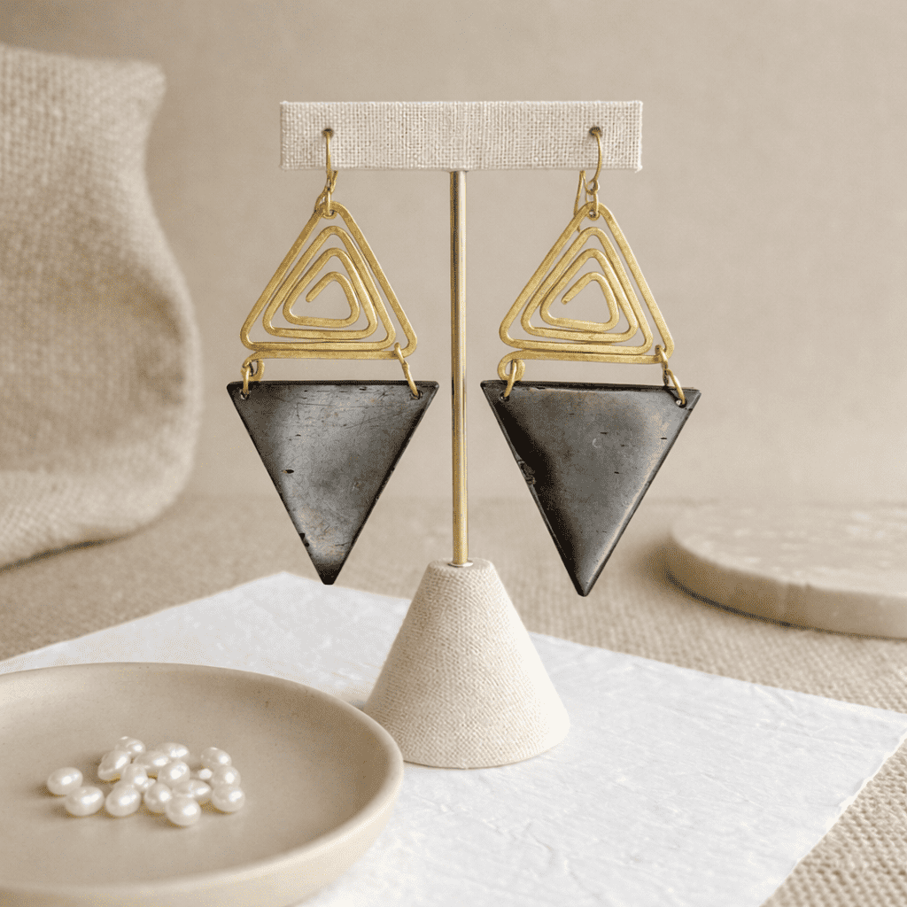 Doli Oorbellen-Handgemaakt met Ankole Bot-1-Merani